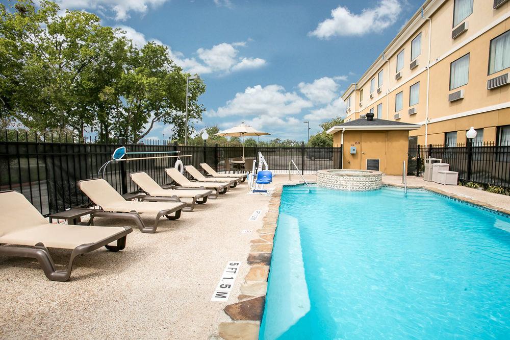 Sleep Inn & Suites New Braunfels Exterior photo