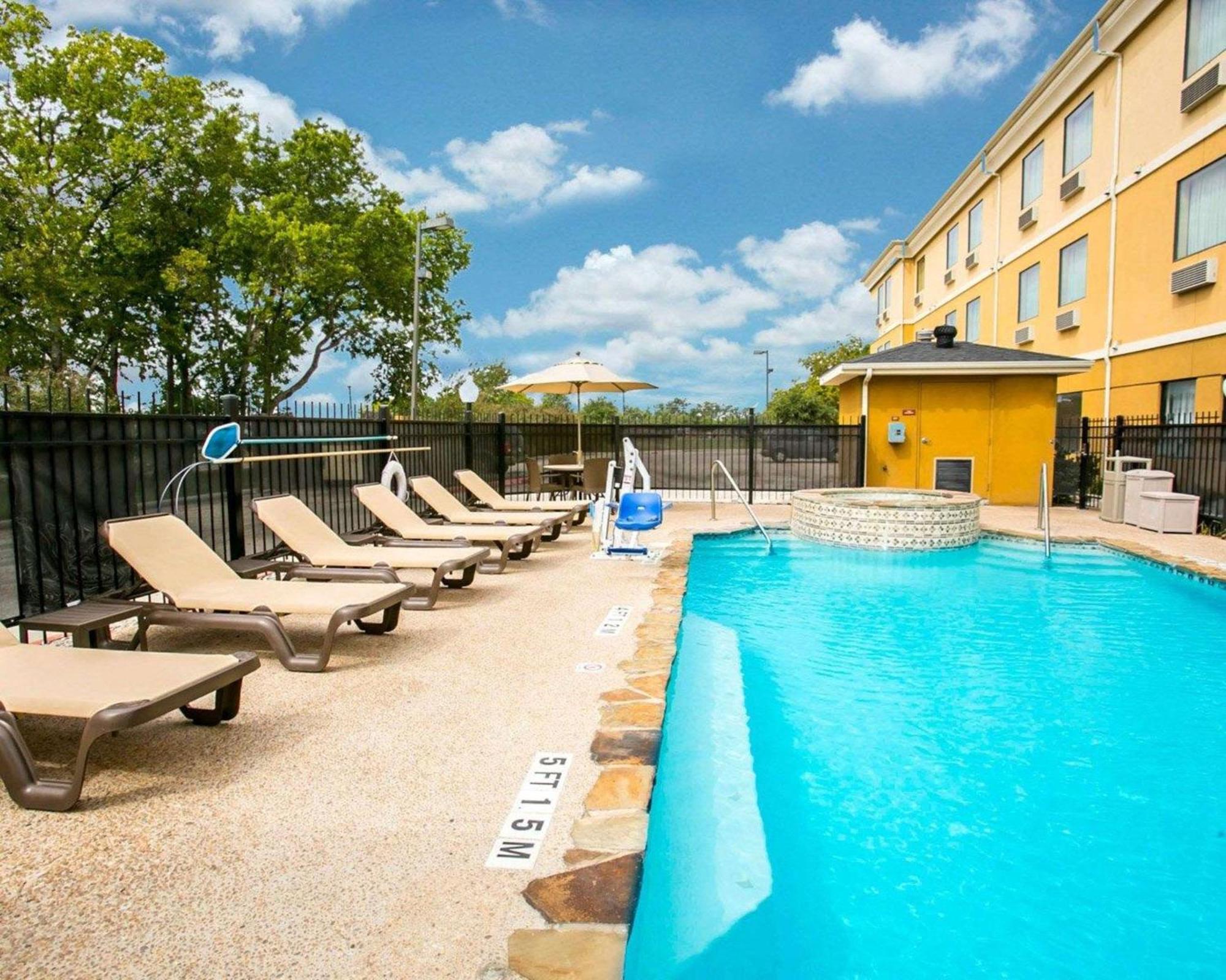 Sleep Inn & Suites New Braunfels Exterior photo