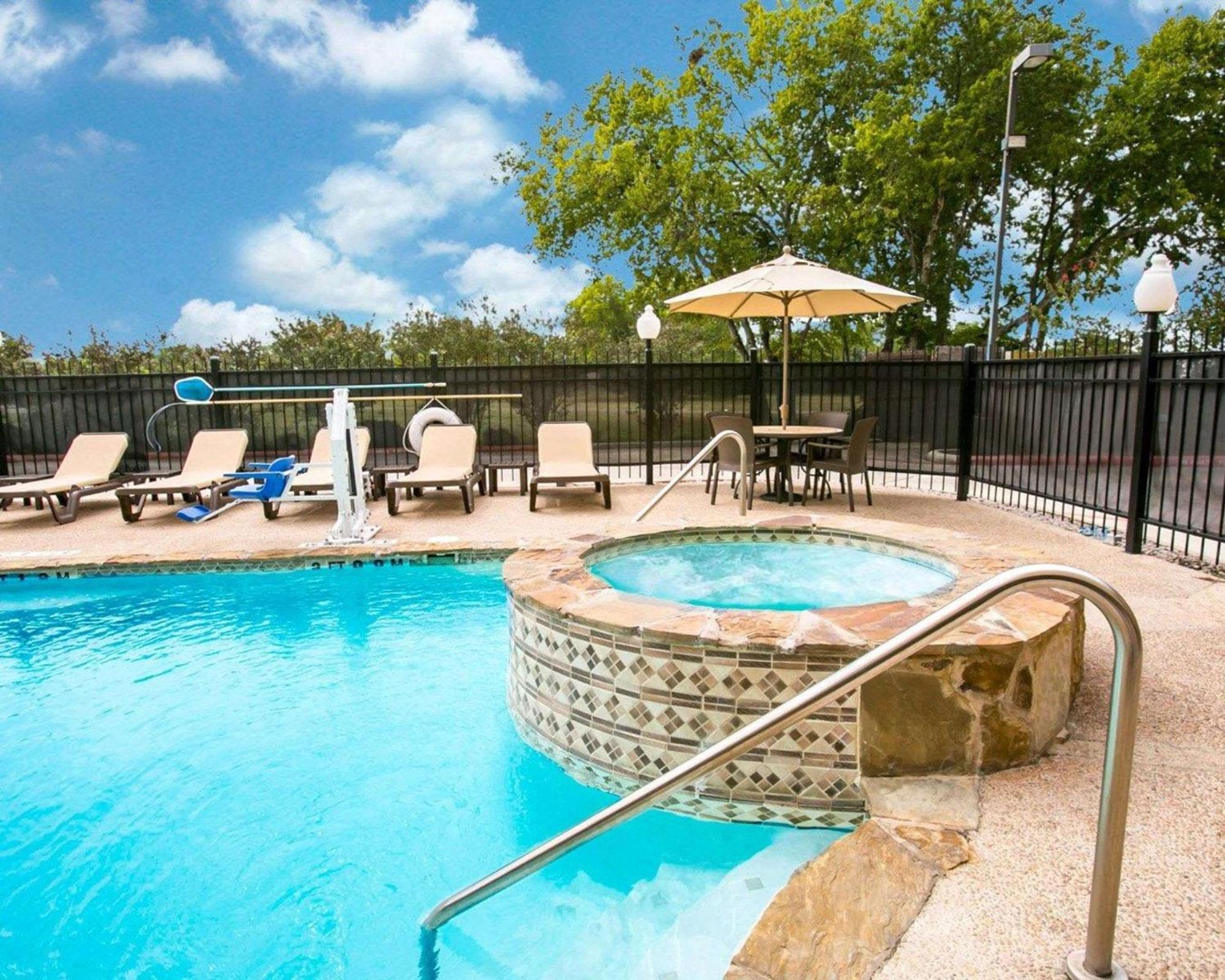 Sleep Inn & Suites New Braunfels Exterior photo